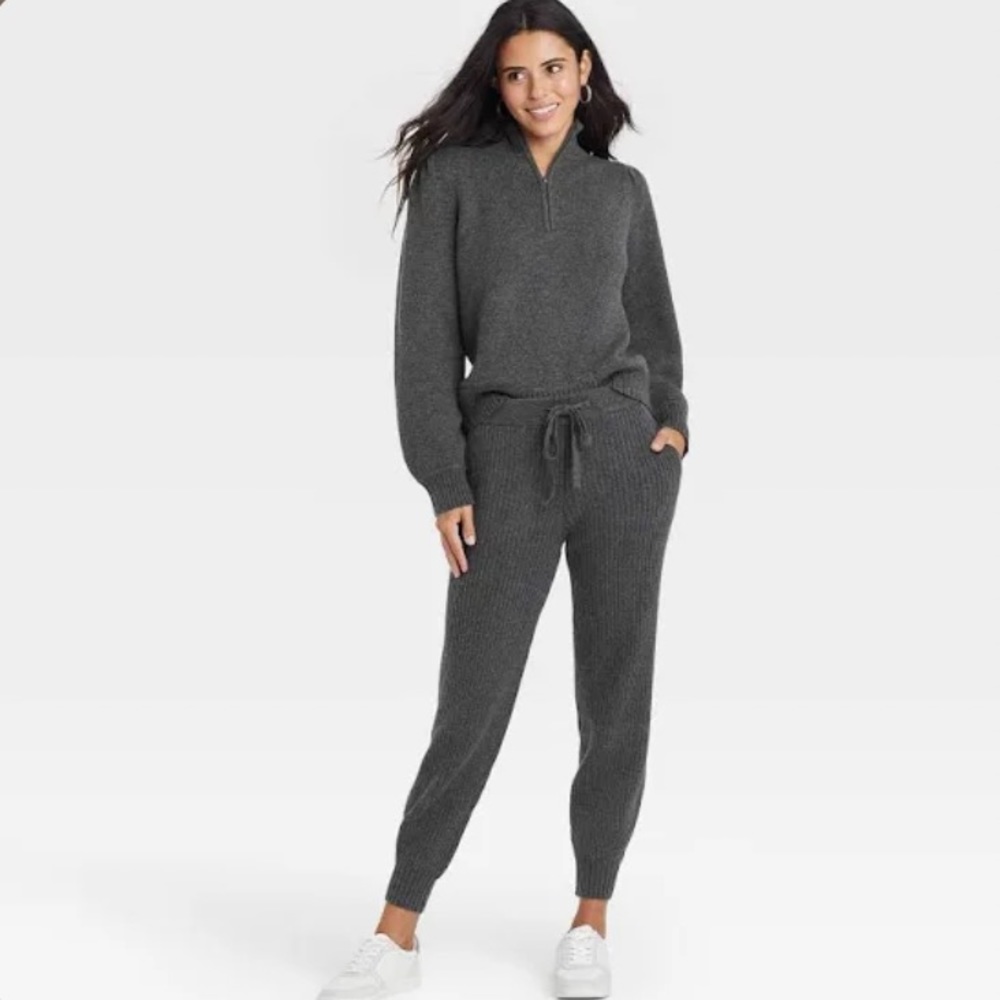 Universal Threads Cable Knit Jogger